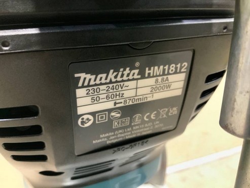 Těžké bourací kladivo Makita HM 1802