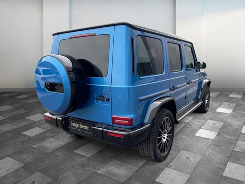 Mercedes G 500