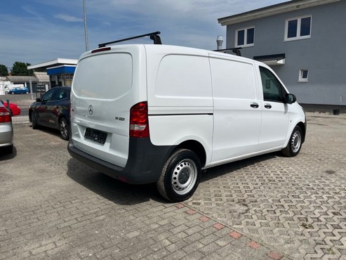 Mercedes Vito 114