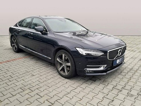 Volvo S90 černé, 4x4, automat